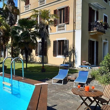 Villa Vittorio Бани ди Лука Екстериор снимка